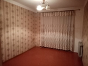 İcarəyə verilir 2 otaqlı 60 m2 köhnə tikili Həzi Aslanov m.