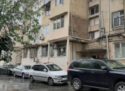 Satılır 3 otaqlı 73 m2 köhnə tikili Elmlər Akademiyası m.