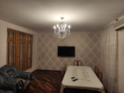 Satılır 3 otaqlı 86 m2 köhnə tikili Qara Qarayev m.