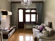 İcarəyə verilir 5 otaqlı 100 m2 köhnə tikili Həzi Aslanov