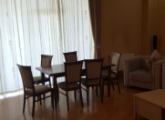 Satılır 3 otaqlı 186 m2 yeni tikili 28 May m.