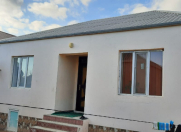 Satılır 3 otaqlı 110 m2 həyət evi Binə