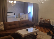 Satılır 5 otaqlı 128 m2 köhnə tikili Xalqlar Dostluğu m.