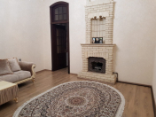 Satılır 4 otaqlı 130 m2 köhnə tikili 28 May m.