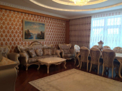 İcarəyə verilir 4 otaqlı 145 m2 yeni tikili Şah İsmayıl Xətai m.