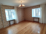 Satılır 3 otaqlı 60 m2 köhnə tikili Qara Qarayev m.
