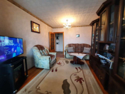 Satılır 3 otaqlı 85 m2 köhnə tikili Qara Qarayev m.