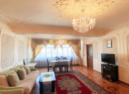 Satılır 3 otaqlı 87 m2 köhnə tikili Bakıxanov