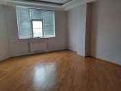 Satılır 2 otaqlı 77 m2 yeni tikili 9 mkr