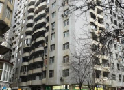 Satılır 3 otaqlı 105 m2 yeni tikili Nizami m.