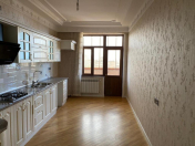 İcarəyə verilir 2 otaqlı 90 m2 yeni tikili Əhmədli m.