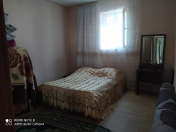 İcarəyə verilir 3 otaqlı 100 m2 həyət evi Qax