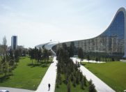 İcarəyə verilir 3 otaqlı 100 m2 yeni tikili Heydər Əliyev Mərkəzi