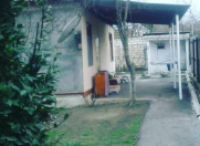 İcarəyə verilir 3 otaqlı 4000 m2 köhnə tikili Ağdaş