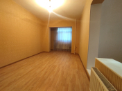 Satılır 2 otaqlı 45 m2 köhnə tikili 9 mkr