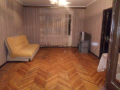 Satılır 4 otaqlı 90 m2 köhnə tikili 8 km