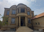 Satılır 12 otaqlı 300 m2 həyət evi Xırdalan