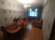 Satılır 5 otaqlı 110 m2 köhnə tikili Əhmədli m.