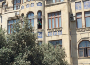 Satılır 4 otaqlı 120 m2 köhnə tikili Sahil