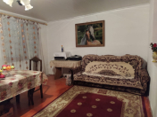 Satılır 3 otaqlı 70 m2 köhnə tikili Hərbi Hospital