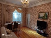 Satılır 4 otaqlı 100 m2 köhnə tikili Bayıl