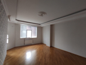 Satılır 2 otaqlı 77 m2 yeni tikili 9 mkr