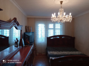 Satılır 3 otaqlı 70 m2 köhnə tikili Qara Qarayev m.