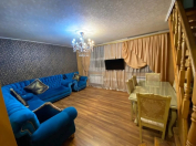 İcarəyə verilir 3 otaqlı 95 m2 köhnə tikili Sahil m.