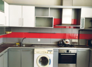 İcarəyə verilir 3 otaqlı 130 m2 yeni tikili Gənclik m.