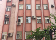 Satılır 4 otaqlı 180 m2 yeni tikili Azadlıq prospekti m.