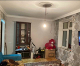 Satılır 1 otaqlı 35 m2 köhnə tikili İnşaatçılar m.