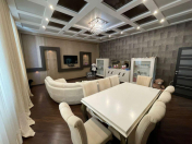 Satılır 4 otaqlı 160 m2 yeni tikili İnşaatçılar m.