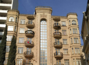 Satılır 3 otaqlı 120 m2 yeni tikili Sahil m.