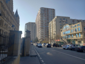 Satılır 3 otaqlı 80 m2 köhnə tikili Badamdar