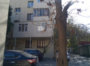 İcarəyə verilir 2 otaqlı 70 m2 köhnə tikili Gəncə