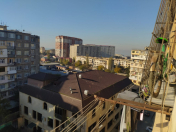 Satılır 3 otaqlı 70 m2 köhnə tikili Neapol dairəsi