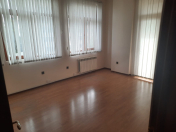 İcarəyə verilir 4 otaqlı 120 m2 ofis Gənclik m.