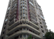 Satılır 4 otaqlı 323 m2 yeni tikili 28 may