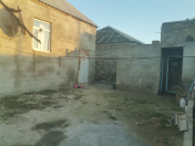 Satılır 2 otaqlı 75 m2 həyət evi Binə