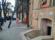 Satılır 6 otaqlı 149 m2 obyekt Nizami m.