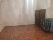 İcarəyə verilir 3 otaqlı 90 m2 köhnə tikili Sahil m.