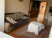 Satılır 2 otaqlı 70 m2 köhnə tikili Elmlər Akademiyası m.