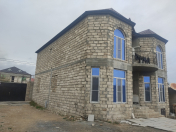 Satılır 6 otaqlı 210 m2 həyət evi Binə