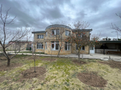Satılır 6 otaqlı 600 m2 həyət evi Mərdəkan