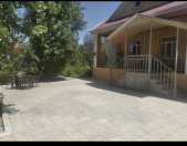 İcarəyə verilir 4 otaqlı 96 m2 bağ evi Quba
