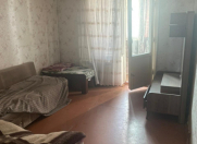 Satılır 3 otaqlı 75 m2 köhnə tikili Elmlər Akademiyası m.