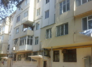 Satılır 3 otaqlı 70 m2 köhnə tikili Elmlər Akademiyası m.