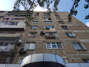 Satılır 2 otaqlı 60 m2 köhnə tikili Neftçi bazası