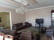 Satılır 5 otaqlı 160 m2 həyət evi Göyçay