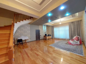 Satılır 6 otaqlı 200 m2 həyət evi Həzi Aslanov m.